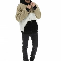 Giubbino Tre Colori Effetto Orsetto Age -Lacoste shop 06fb4f561b05e7a590ca11473763cc22