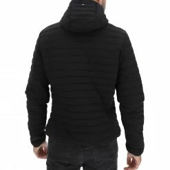 Piumino 100 Grammi Stretch Dalla Linea Sportiva Canadiens Louis Stretch -Lacoste shop 0b7ab137878c187ddc06997b51506934