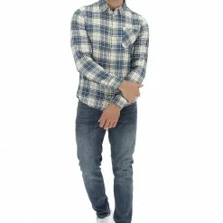 Camicia In Flanella Blend A Fanatsia Check Con Bottoni E Taschino Sul Petto -Lacoste shop 0ec86248bf41ddc67824714691158c42