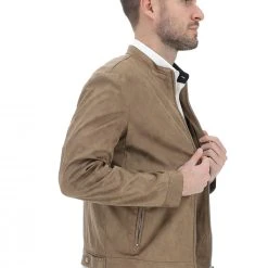 Gaudi Giacca In Similpelle Gaudì Con Collo A Fascetta Basso 9 Gaudi Giacca In Similpelle Gaudì Con Collo A Fascetta Basso -Lacoste shop 136fb944e01a3c823f80e4a95bd783df