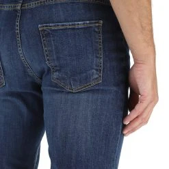 8.9 OTTOPUNTONOVE Jeans 8.9 Balloon Uomo -Lacoste shop 167ca4d276c31fa378aad47ea28f4409