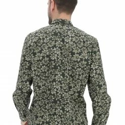 Camicia Casual Age Uomo In Cotne Con Fiori All Over -Lacoste shop 198124257a184490a20613f48204af39