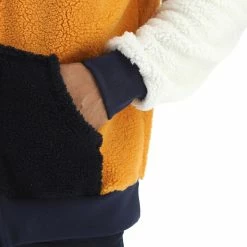 Giubbino Tre Colori Effetto Orsetto Age -Lacoste shop 1e815d88aee4d9fca68ece70930618fb