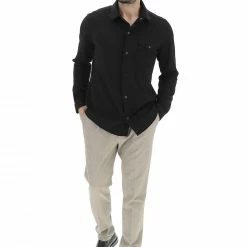 Camicia Casual Uomo Brango Tessuto A Costine In Rilievo E Taschino -Lacoste shop 20bff18ca5851dde98d35ad81b4cc892
