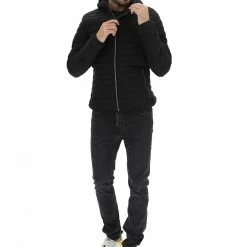 Piumino 100 Grammi Stretch Dalla Linea Sportiva Canadiens Louis Stretch -Lacoste shop 216ef965cd8e0355457220e6341970cf