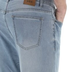 Jeans Age Cropped Fit Uomo -Lacoste shop 2272ec86b87c49a0b7324ef3bf1944a9