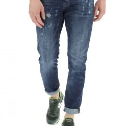Denim Slim Age Con Microrotture E Graffi Art.daniel