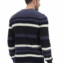 Maglioncino Girocollo Uomo Tupertu In Cotone A Righe Multicolor -Lacoste shop 3c317caba40b98bd48bae58443c8de45