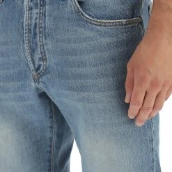 8.9 OTTOPUNTONOVE Jeans Uomo 8.9 Carrot Fit Lavaggio Chiaro -Lacoste shop 3d3413f8bfc4e32695c1a450e50be5c2