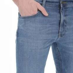 Jeans Lee Slim Tapered Luke L719nlt -Lacoste shop 44d7a6fa8a5189a3c14e8e1b57d9ad56