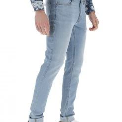 Jeans Lee Slim Tapered Modello Luke -Lacoste shop 560c44def2878be93ab70729ceb4e538