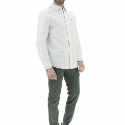 Tommy Hilfiger Jeans Camicia Tommy Jeans Oxford Uomo In Cotone Classic Fit Con Logo Ricamato -Lacoste shop 65896f3dc71b3e92e325056a36415a43