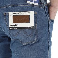 Jeans Wrangler Mod. Greensboro 803 Regular Straight W15q74z59 10 Jeans Wrangler Mod. Greensboro 803 Regular Straight W15q74z59 -Lacoste shop 663926368d1cea99673b43499ae99583