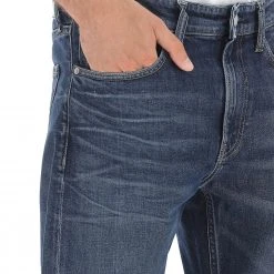 Jeans Calvin Klein Jeans Uomo Lavaggio Scuro Slim Taper 13 Jeans Calvin Klein Jeans Uomo Lavaggio Scuro Slim Taper -Lacoste shop 6b201b439bb6641cd77f94d9627f724d