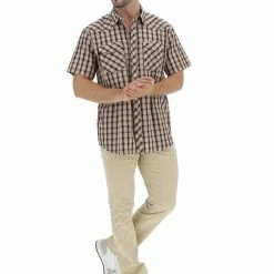 Camicia Manica Corta Quadrettata Wrangler W5h84m81a 10 Camicia Manica Corta Quadrettata Wrangler W5h84m81a -Lacoste shop 6bbe8e419956a65a66054fef31557716