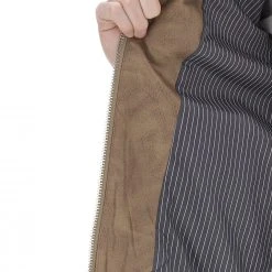 Gaudi Giacca In Similpelle Gaudì Con Collo A Fascetta Basso 13 Gaudi Giacca In Similpelle Gaudì Con Collo A Fascetta Basso -Lacoste shop 6bd8cff374a81c26383c56f620921918