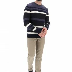 Maglioncino Girocollo Uomo Tupertu In Cotone A Righe Multicolor -Lacoste shop 714e412abd88e13f00a2feb39f3b1928