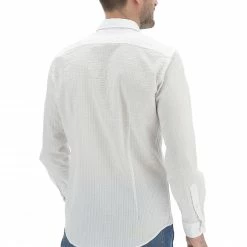 Camicia Age Uomo Tinta Unita In Cotone Con Tramatura Ruvida -Lacoste shop 769435bd951d7b348925fcfd46555089