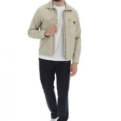 Giubbino In Cotone Cape Horn Full Zip Con Tasche Frontali 10 Giubbino In Cotone Cape Horn Full Zip Con Tasche Frontali -Lacoste shop 78770119b8cd31edf9fe0468cd51b60d