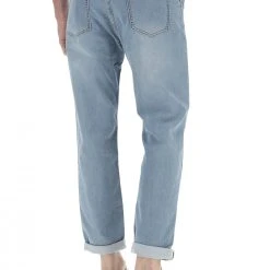 Jeans Age Cropped Fit Uomo -Lacoste shop 836f1ca1708d9177aa7676b19c7c2543