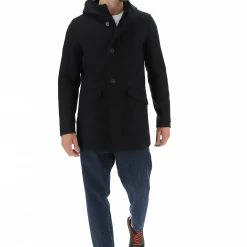 8.9 OTTOPUNTONOVE Cappotto Con Cappuccio 8.9 -Lacoste shop 8396aa8bf4e888cbf9c6f13dd620687d