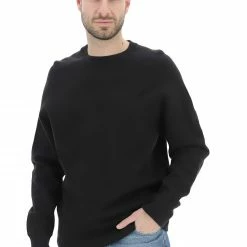 Maglioncino Girocollo Calvin Klein Uomo Tinta Unita Con Patch Gommata Tono Su Tono -Lacoste shop 882f67ea2e5776972fc9065946027212
