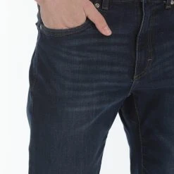 Jeans Lee Uomo Slim Fit Mod. Extreme Motion Mvp -Lacoste shop 8dcc36f807e195688548d038d6788b2f