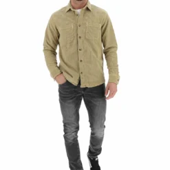 Camicia Velluto Age Uomo -Lacoste shop 9c57c0918a183697d596ccaefd0e3ae2