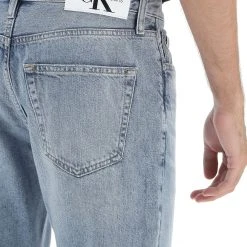 Jeans Modello Dad Calvin Klein Jeans J30j323361 Uomo Lavaggio Chiaro -Lacoste shop a7125244eef1b13cfebe99fba8dc5ec2