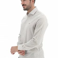 Camicia Tommy Hilfiger Mw0mw28510 In Cotone Con Microfantasia All Over E Logo Ricamato 8 Camicia Tommy Hilfiger Mw0mw28510 In Cotone Con Microfantasia All Over E Logo Ricamato -Lacoste shop aa4557b89c976fe42588616681c2e080