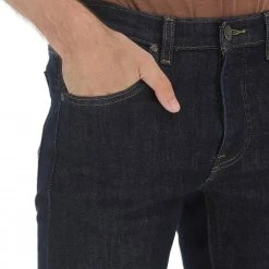 Jeans Uomo Lee Mod. Luke Slim Tapered Fit Con Cuciture A Contrasto -Lacoste shop aec1261b029df93bb0977a2ef93c5044