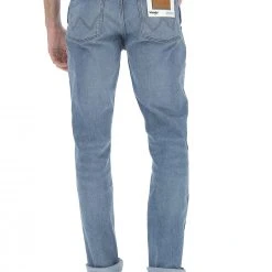 Jeans Wrangler Mod. Larston 812 365cool W18sylz70 9 Jeans Wrangler Mod. Larston 812 365cool W18sylz70 -Lacoste shop bb05ba04213491faac0f1f185885aeaf