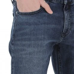 Jeans Calvin Klein Jeans Slim Fit Uomo Stretch Con Lavaggio Scuro -Lacoste shop c35b0ce1955d8e004b40234306578644