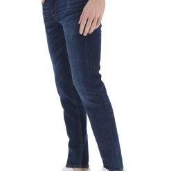 Jeans Lee Slim Tapered Mod. Luke L719iac22 -Lacoste shop cc2aa7101349368de669052c3cb22b9f