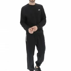 Felpa Girocollo Nike Uomo Con Logo Ricamao Sul Petto A Contrasto -Lacoste shop cfff2facd466b91be1ffff9baba087be