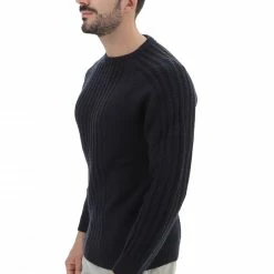 Smiling London Maglione Aff In Girocollo Con Lavorazione A Treccia Uomo 17 Smiling London Maglione Aff In Girocollo Con Lavorazione A Treccia Uomo -Lacoste shop d67c9e0db2518dd179fab89f31c84b01