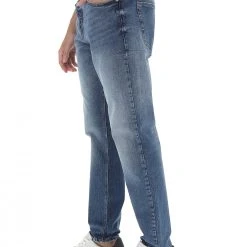 ONLY E SONS Jeans Uomo Mod. Avi Carrot Fit Only & Sons 9 ONLY E SONS Jeans Uomo Mod. Avi Carrot Fit Only & Sons -Lacoste shop d8ee10180b4f4dda933bac784cba0eba