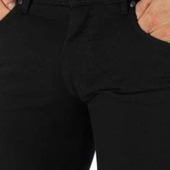 Jeans Bugatti Flexity Bistretch -Lacoste shop da039ae2d8ae40a989f4ff2366e08b20