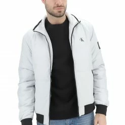 Bomber Uomo Calvin Klein Jeans Con Dettagli A Contrasto E Logo Piccolo Sul Petto -Lacoste shop ec282737a430ee35051da991b72b4334