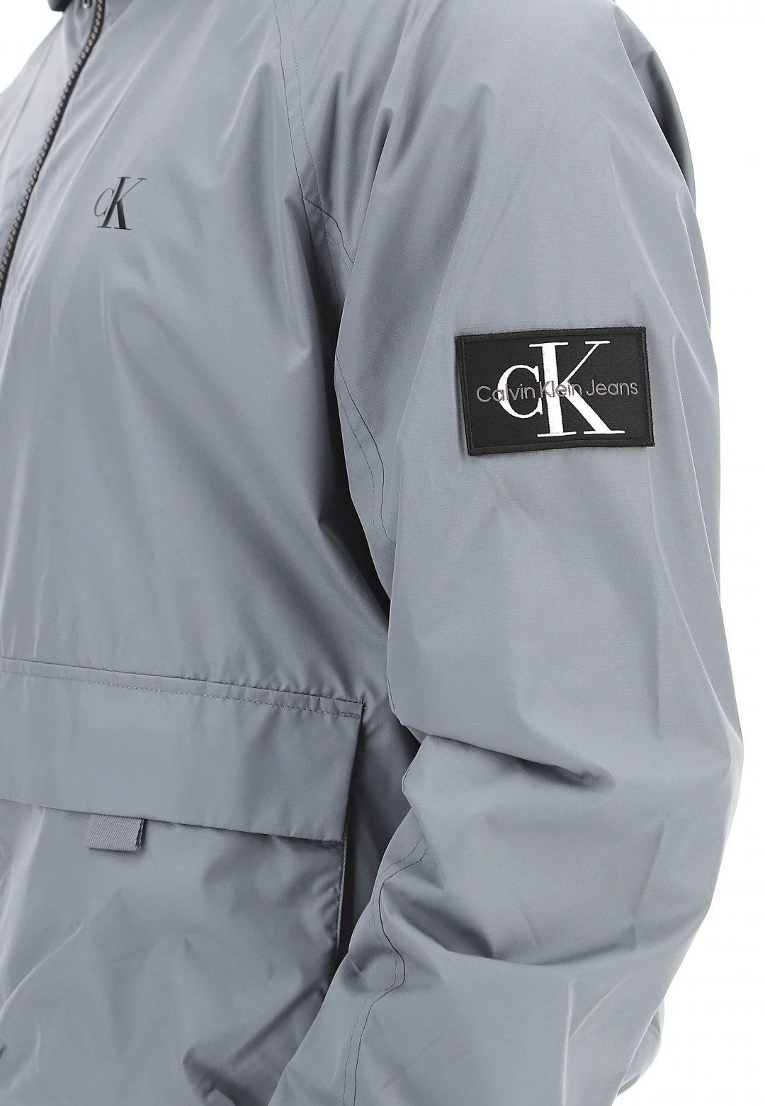 Calvin Klein Jeans Giubbino Calvin Klein Uomo Con Cappuccio E Tasconi Frontali E Logo A Contrasto 7 Calvin Klein Jeans Giubbino Calvin Klein Uomo Con Cappuccio E Tasconi Frontali E Logo A Contrasto - immagine 5