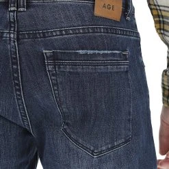 Jeans Age Slim Fit Uomo Eco Friendly Lavaggio Scuro -Lacoste shop fe20e9a1c8d6f0e183dbfee5e476a900