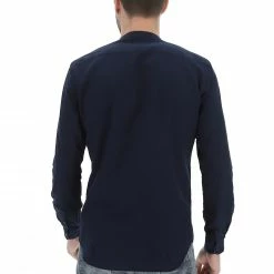 8.9 OTTOPUNTONOVE Camicia Con Scollo Alla Coreana 8.9 Dettaglio Bottoni -Lacoste shop ff32278af030cd08b28bae41ff22c36d